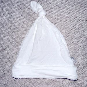 Kyte baby knotted cap